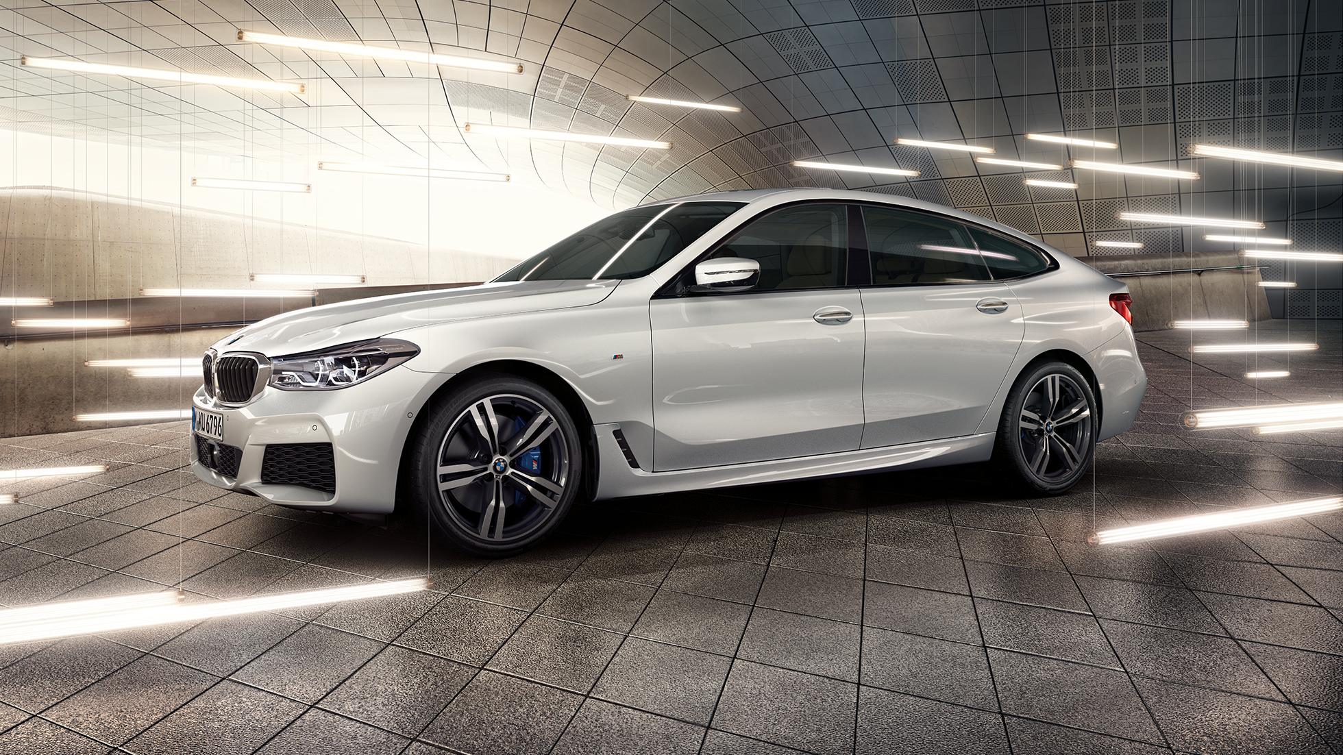 BMW 6 Series Gran Turismo G32 2017 Mineral White metallic side view with front 