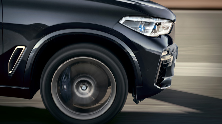 BMW Protection Vehicles features BMW Details light alloy wheels